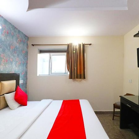 Hotel Westend Holiday Home 5 Mint From Nizamuddin Railway Station New Delhi Exteriör bild