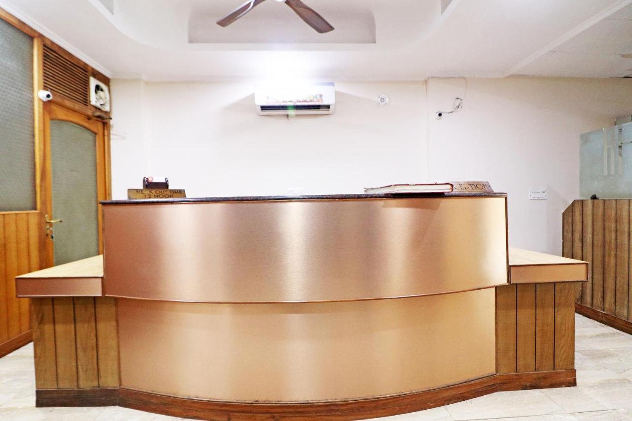 Hotel Westend Holiday Home 5 Mint From Nizamuddin Railway Station New Delhi Exteriör bild