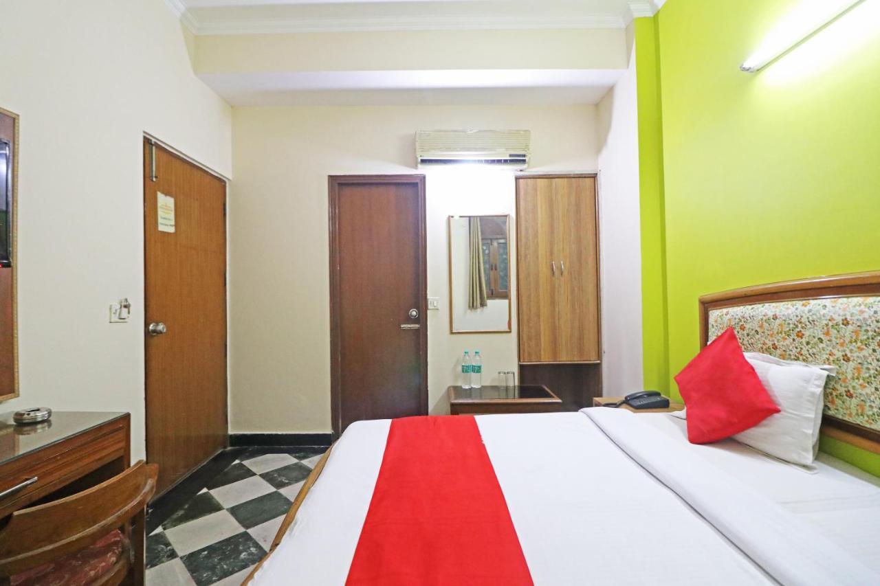 Hotel Westend Holiday Home 5 Mint From Nizamuddin Railway Station New Delhi Exteriör bild